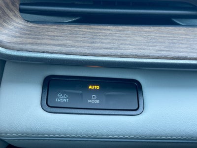 2027 Volkswagen Atlas SE w/Technology