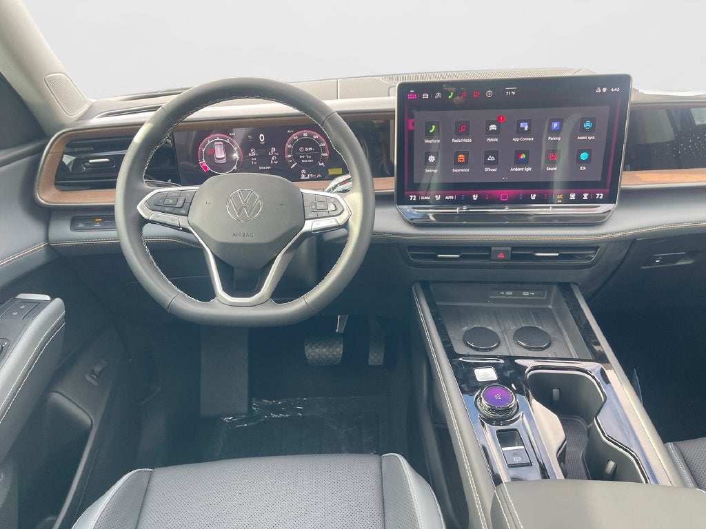2027 Volkswagen Atlas SE w/Technology