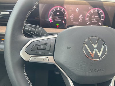 2027 Volkswagen Atlas SE w/Technology