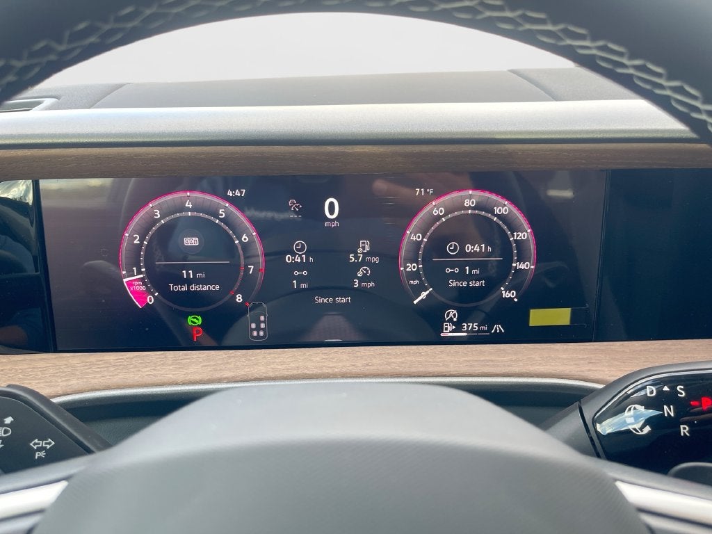 2027 Volkswagen Atlas SE w/Technology