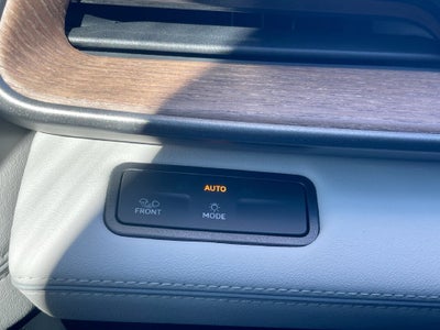 2027 Volkswagen Atlas SE w/Technology