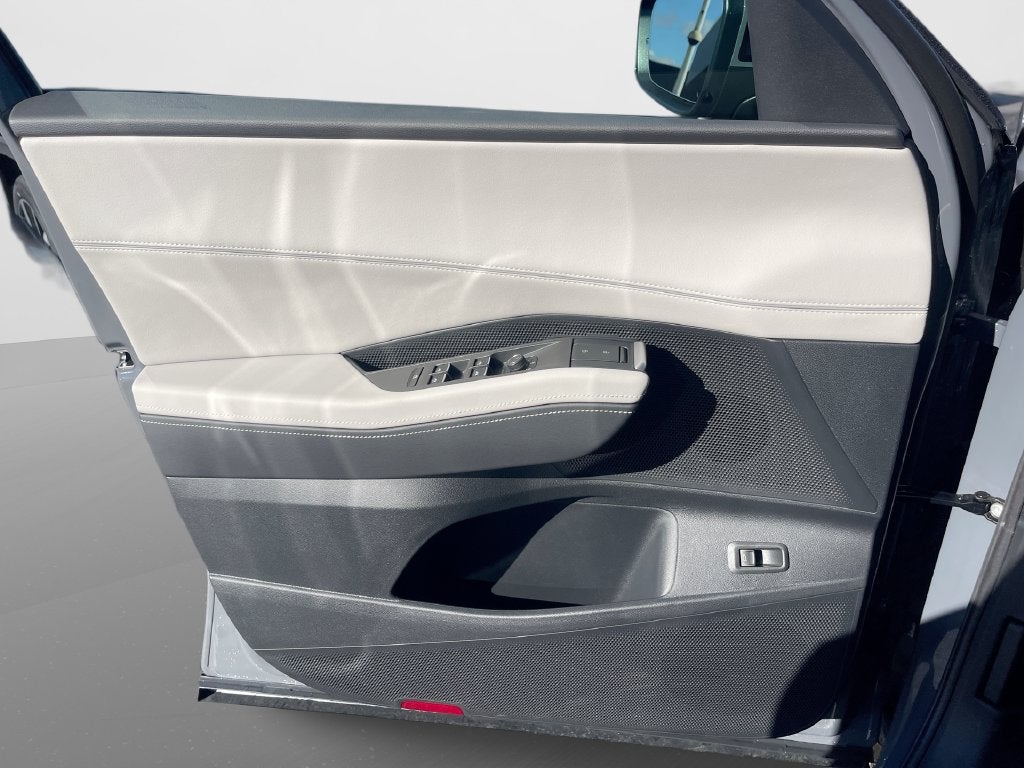 2027 Volkswagen Atlas SE w/Technology