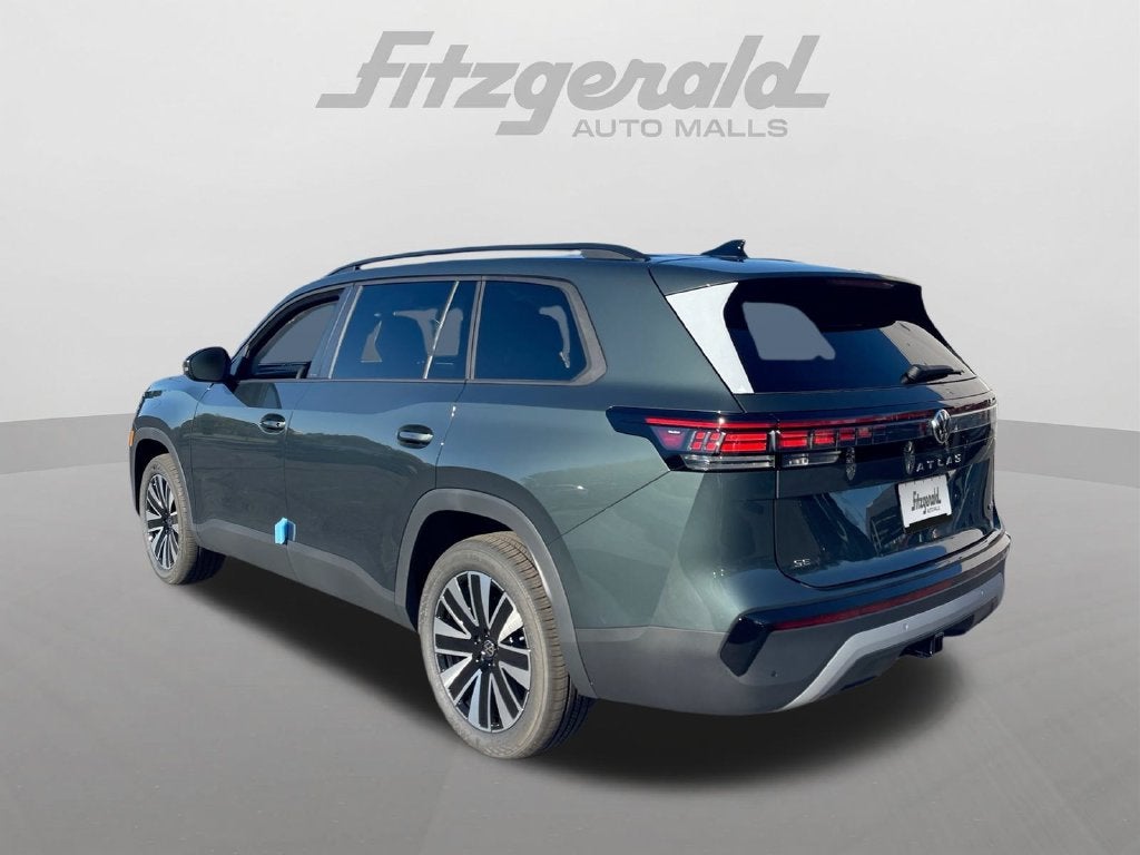 2027 Volkswagen Atlas SE w/Technology