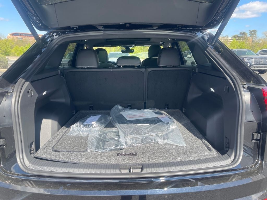 2026 Volkswagen Atlas Cross Sport 2.0T SE w/Tech 4MOTION