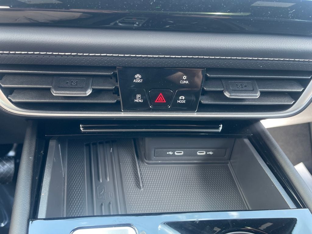 2026 Volkswagen Atlas Cross Sport 2.0T SE w/Tech 4MOTION