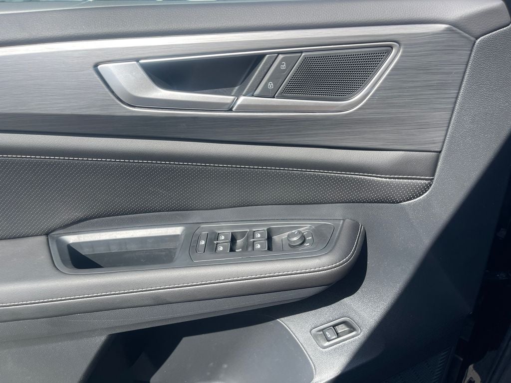 2026 Volkswagen Atlas Cross Sport 2.0T SE w/Tech 4MOTION