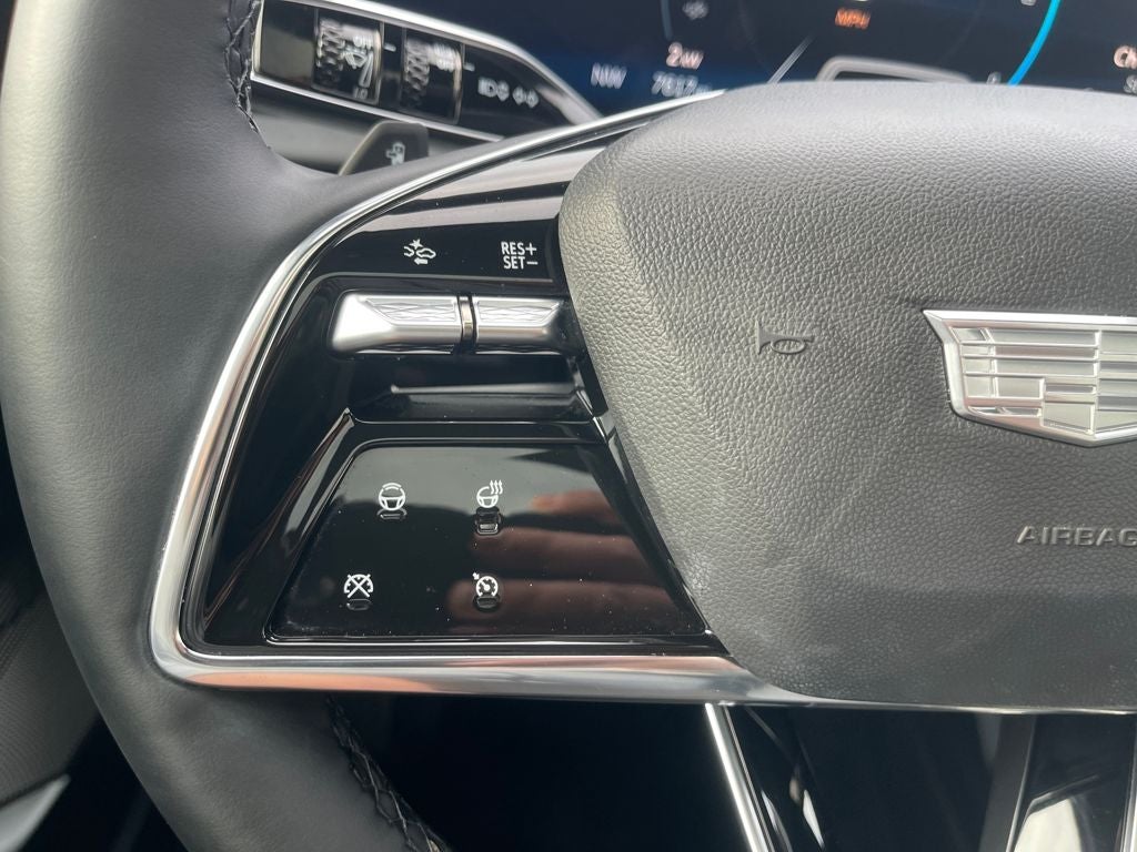 2025 Cadillac OPTIQ Luxury