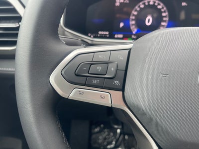 2026 Volkswagen Taos 1.5T SE Black