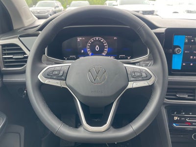 2026 Volkswagen Taos 1.5T SE Black