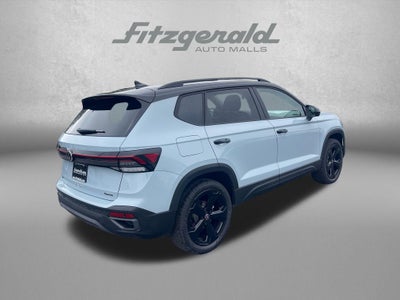 2026 Volkswagen Taos 1.5T SE Black