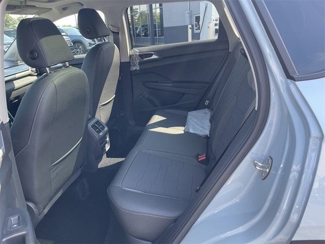 2025 Volkswagen Taos 1.5T SE Black