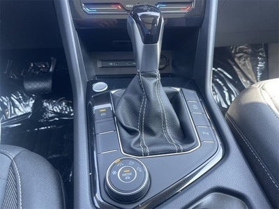 2025 Volkswagen Taos 1.5T SE Black