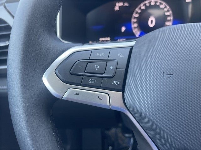 2025 Volkswagen Taos 1.5T SE Black