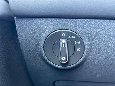 2025 Volkswagen Taos 1.5T SE Black