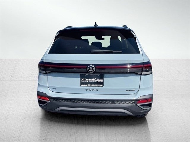 2025 Volkswagen Taos 1.5T SE Black