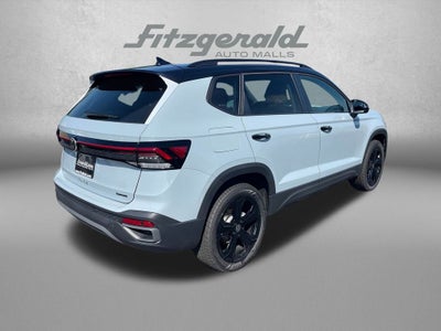 2025 Volkswagen Taos 1.5T SE Black