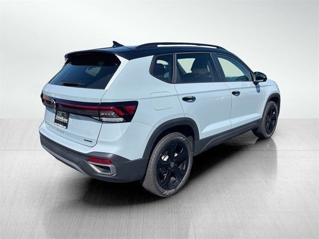 2025 Volkswagen Taos 1.5T SE Black