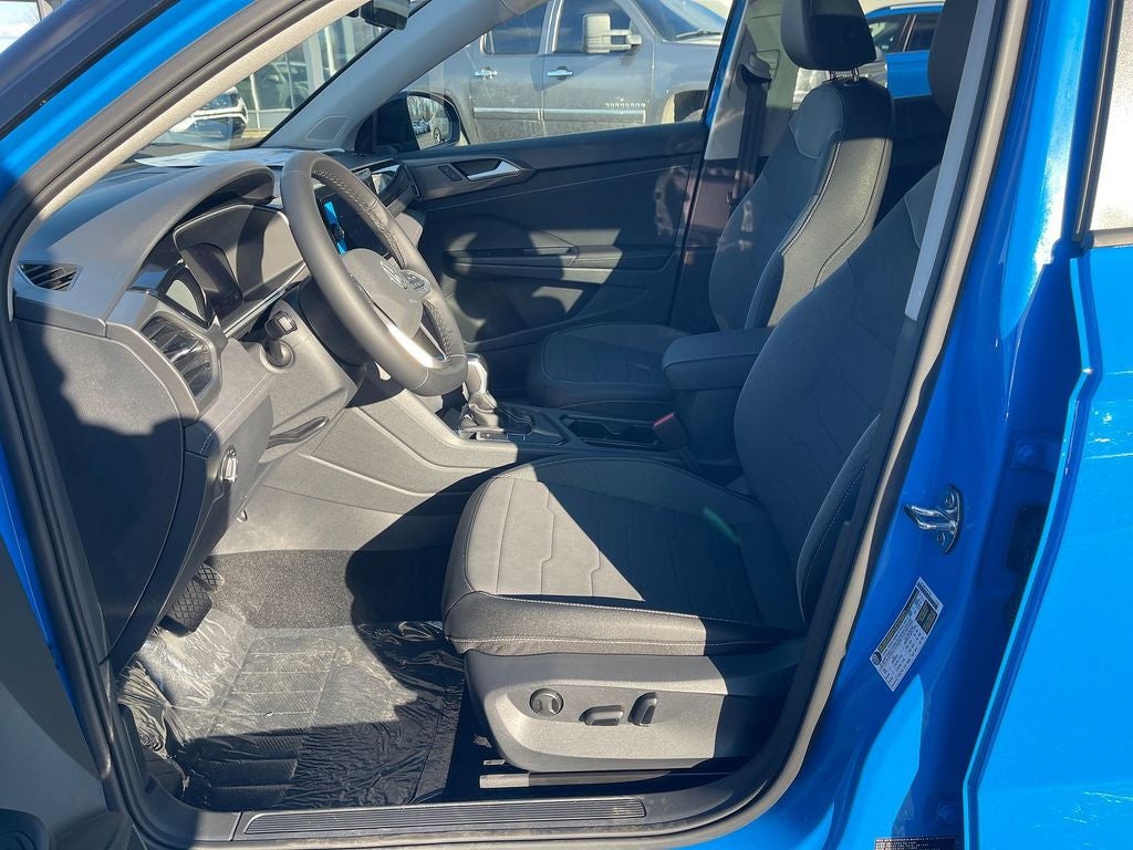 2026 Volkswagen Taos 1.5T SE Black