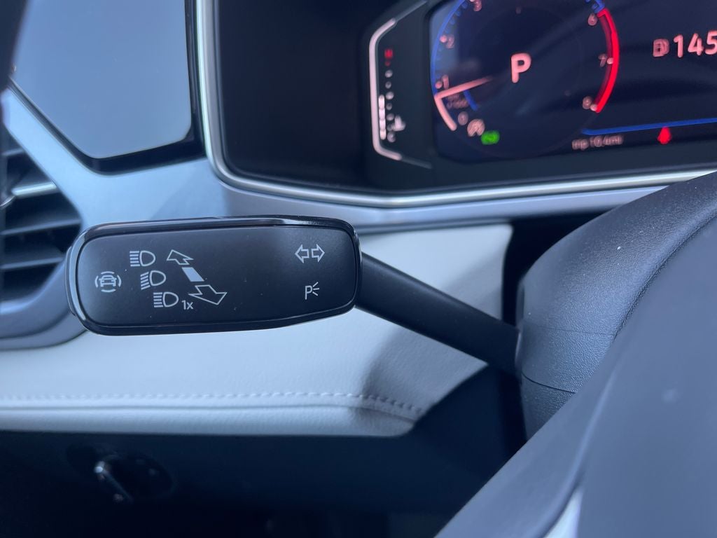 2026 Volkswagen Taos 1.5T SEL
