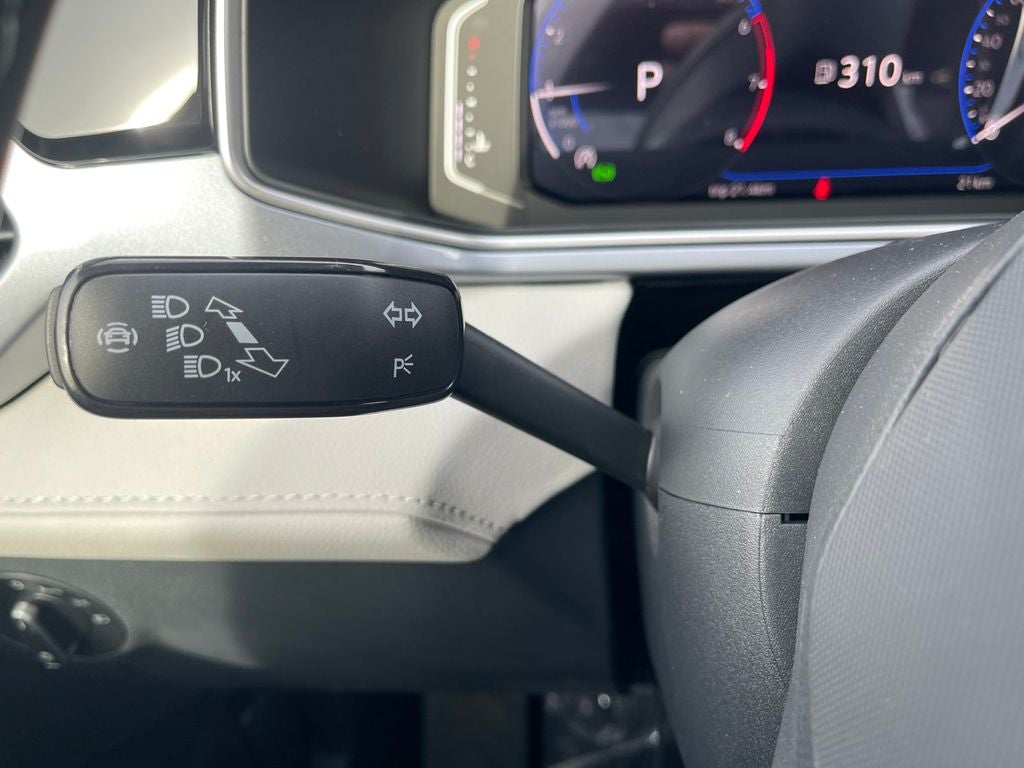 2026 Volkswagen Taos 1.5T SEL