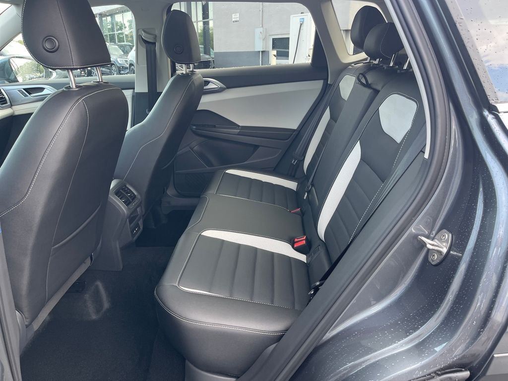 2027 Volkswagen Taos 1.5T SEL