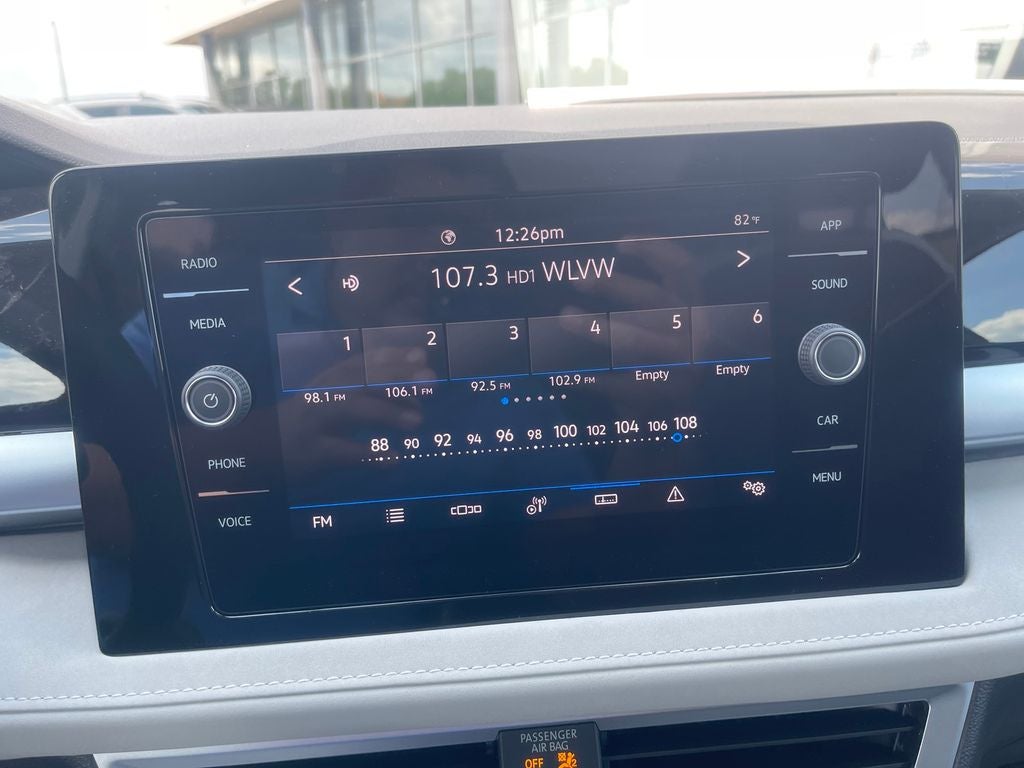 2025 Volkswagen Taos 1.5T SE