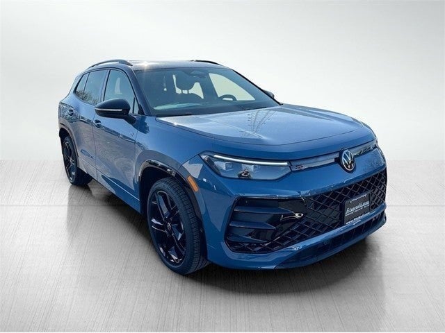 2025 Volkswagen Tiguan 2.0T SE R-Line Black