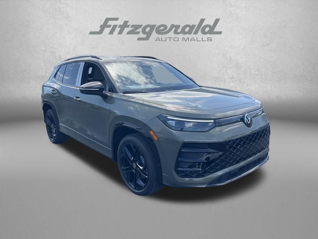 2026 Volkswagen Tiguan 2.0T SE R-Line Black