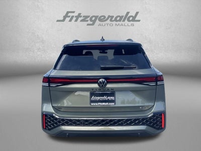 2026 Volkswagen Tiguan 2.0T SE R-Line Black