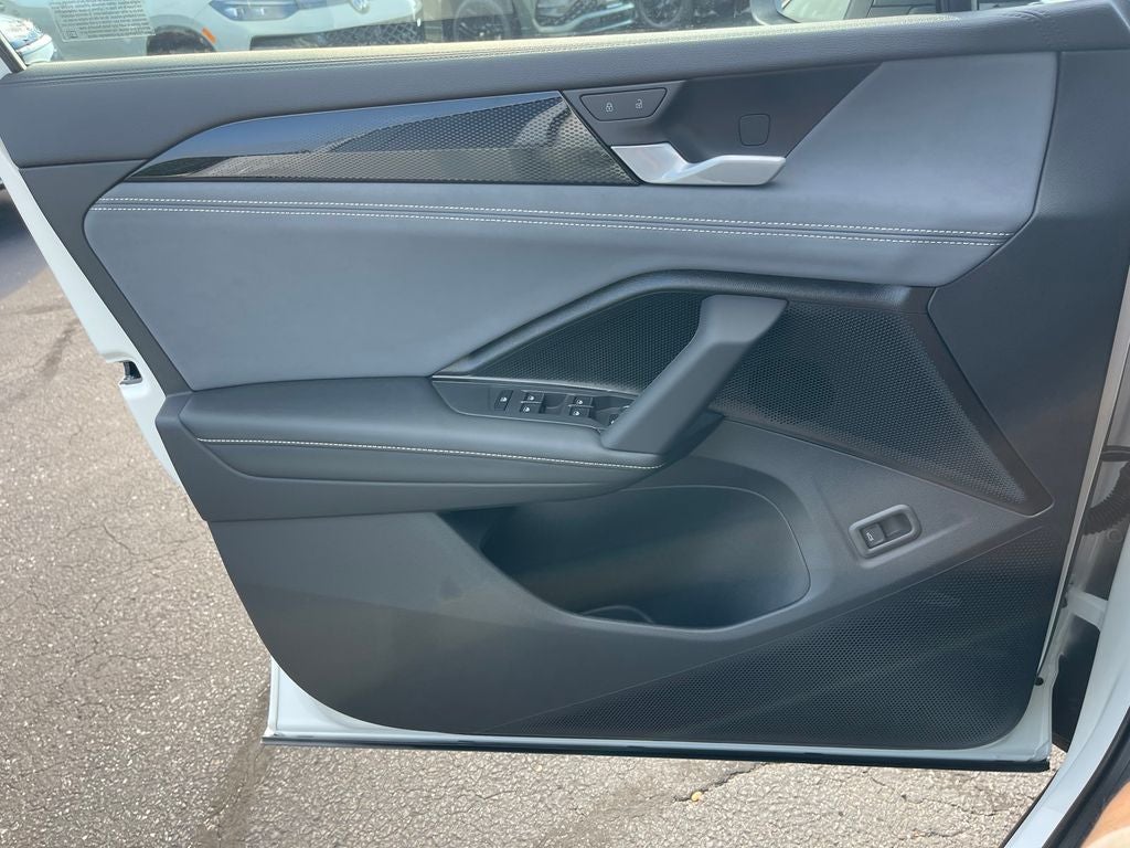 2025 Volkswagen Tiguan 2.0T SE R-Line Black