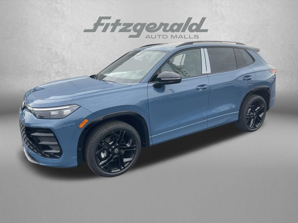 2026 Volkswagen Tiguan 2.0T SE R-Line Black