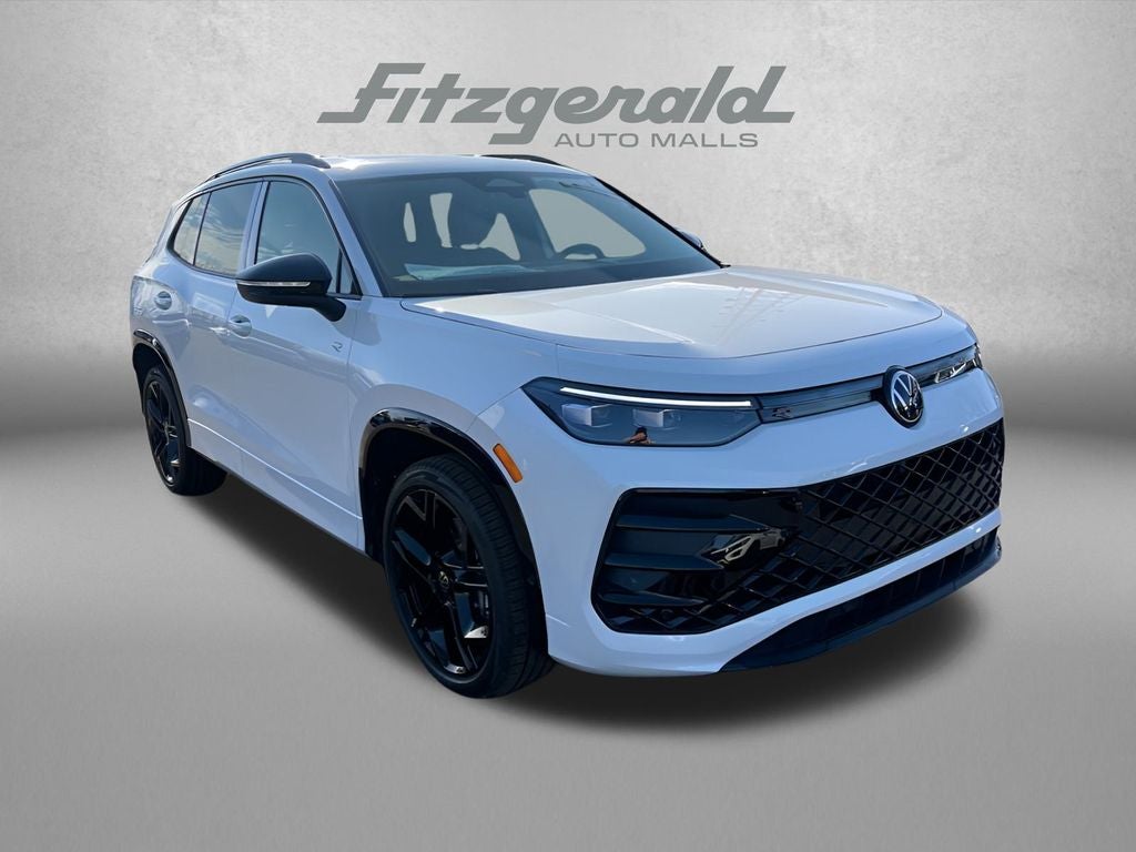 2026 Volkswagen Tiguan 2.0T SE R-Line Black