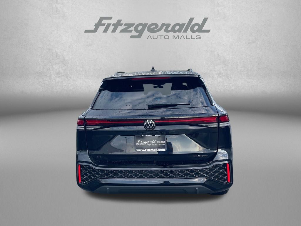 2026 Volkswagen Tiguan 2.0T SE R-Line Black