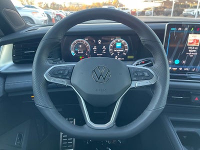 2026 Volkswagen Tiguan 2.0T SE R-Line Black