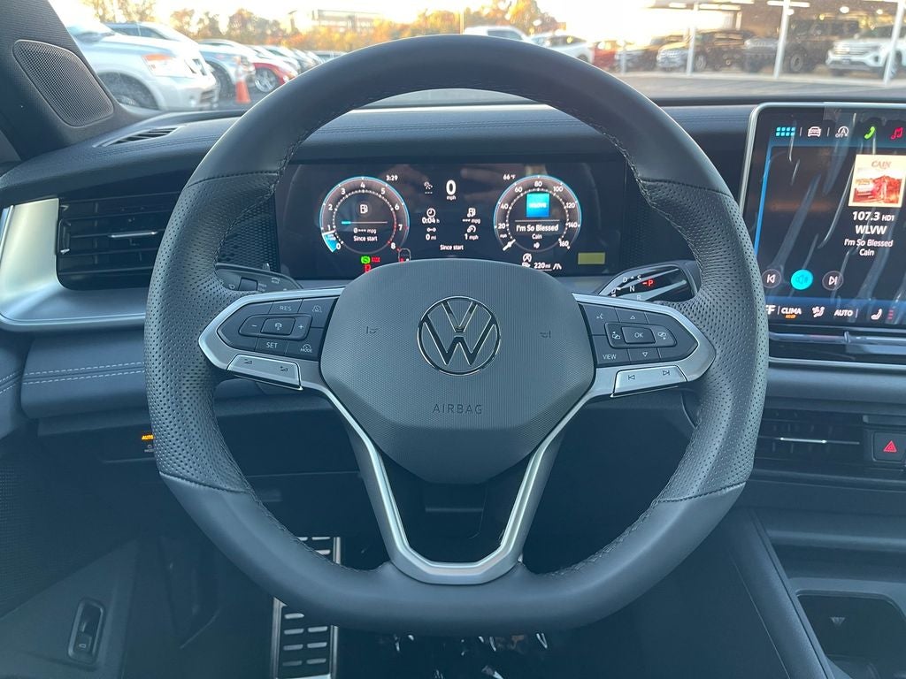 2026 Volkswagen Tiguan 2.0T SE R-Line Black