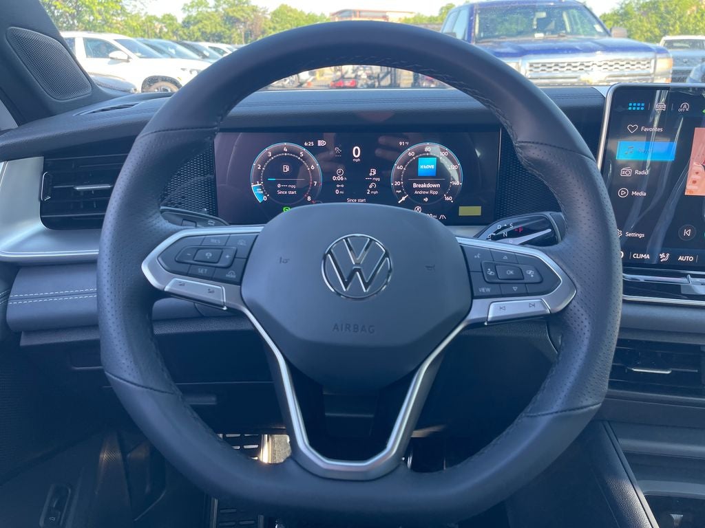2026 Volkswagen Tiguan 2.0T SE R-Line Black