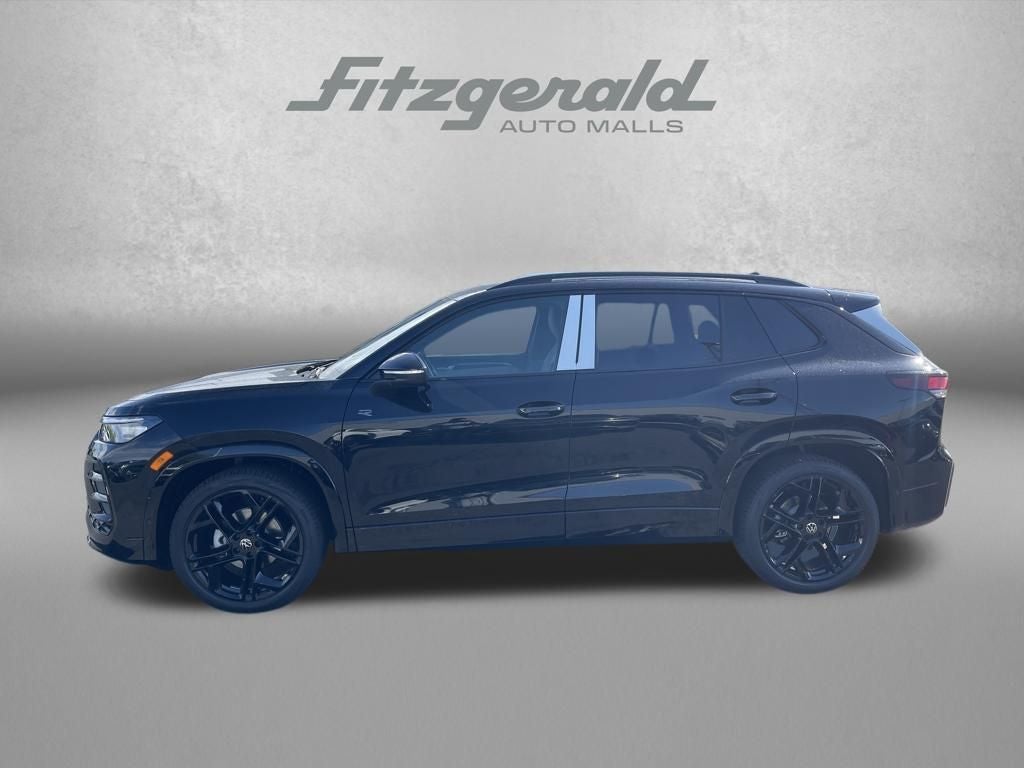 2026 Volkswagen Tiguan 2.0T SE R-Line Black