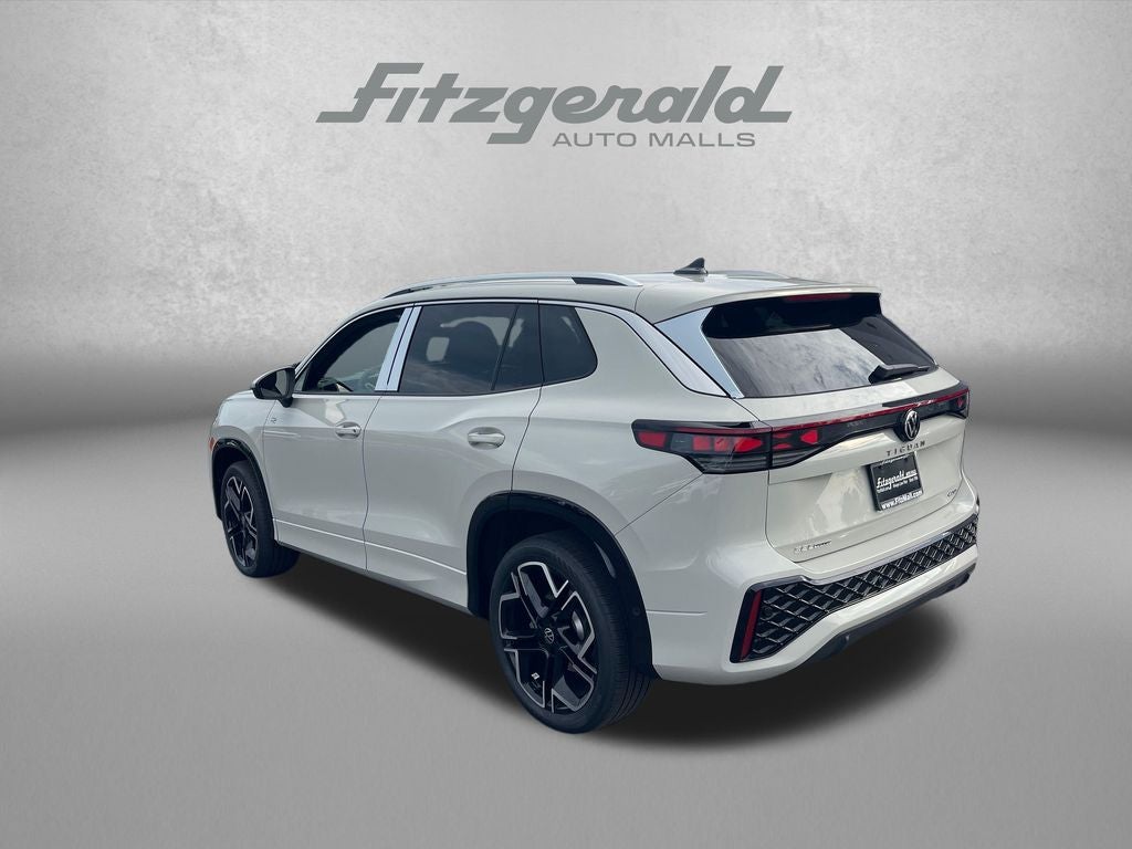 2026 Volkswagen Tiguan 2.0T SEL R-Line