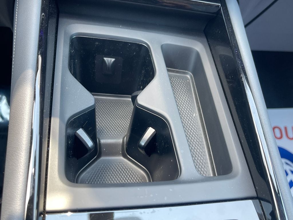 2026 Volkswagen Tiguan 2.0T SEL