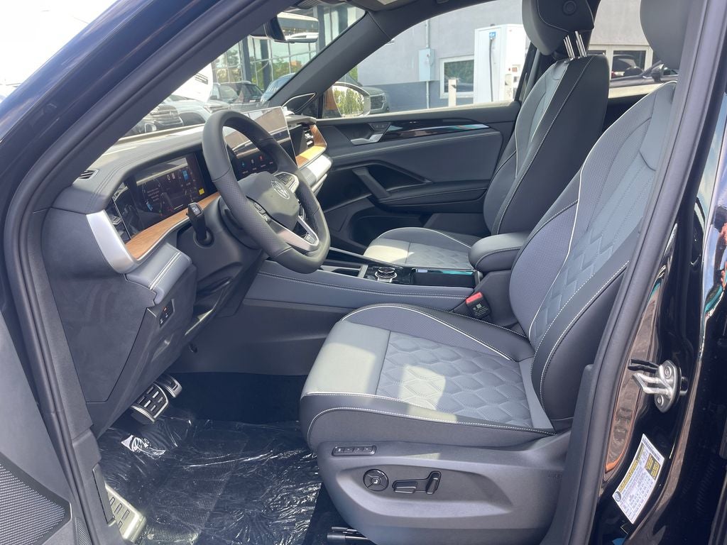 2026 Volkswagen Tiguan 2.0T SEL R-Line Turbo