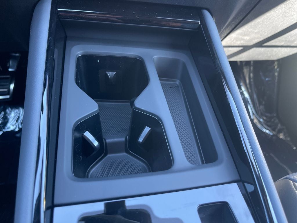 2026 Volkswagen Tiguan 2.0T SEL R-Line