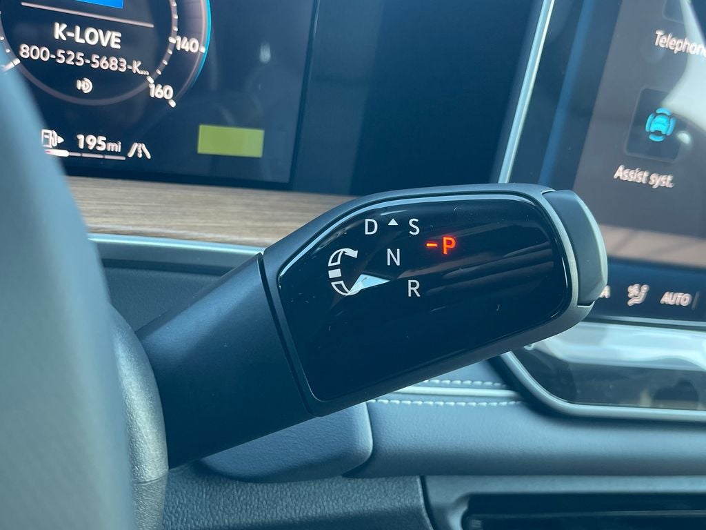 2026 Volkswagen Tiguan 2.0T SEL R-Line