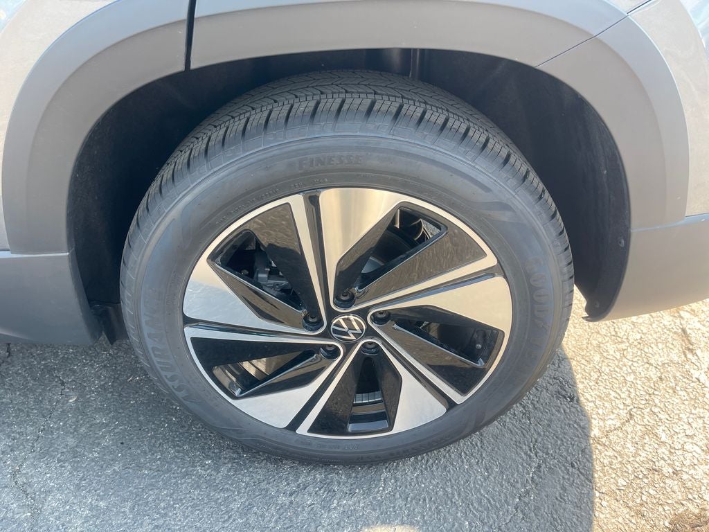 2026 Volkswagen Taos 1.5T SE