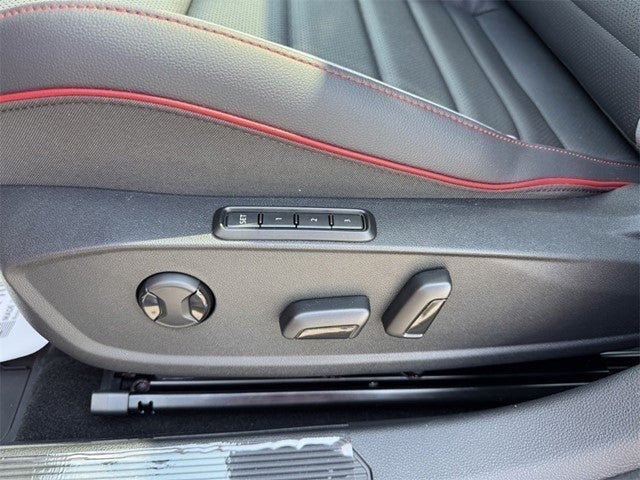 2025 Volkswagen Golf GTI 2.0T SE