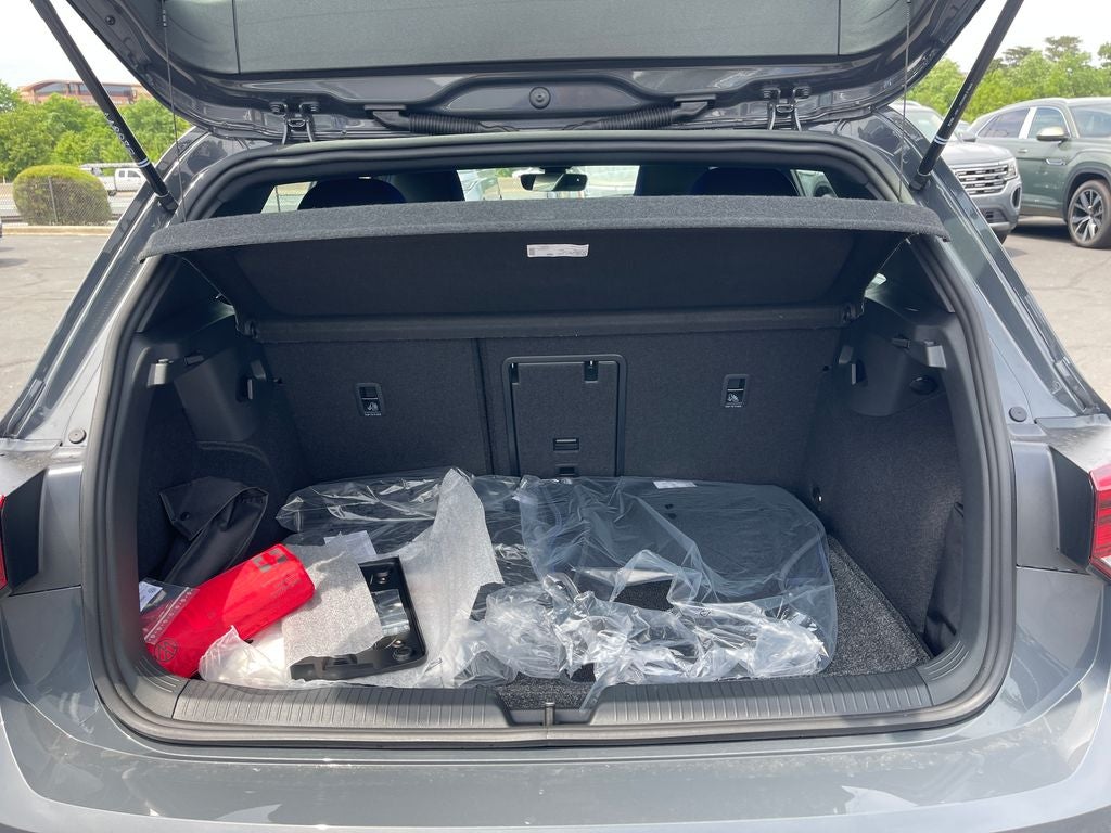 2026 Volkswagen Golf R 2.0T