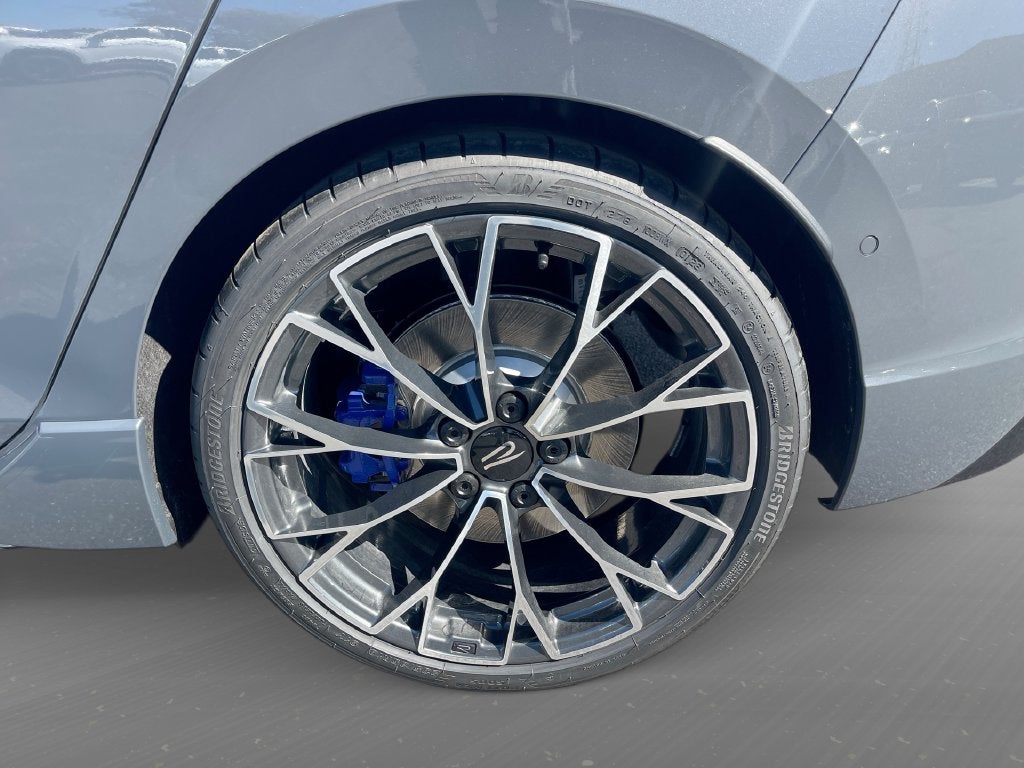 2026 Volkswagen Golf R Base