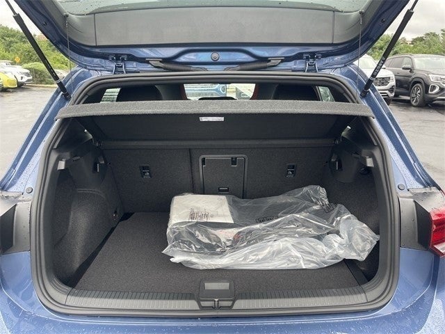 2025 Volkswagen Golf GTI 2.0T SE