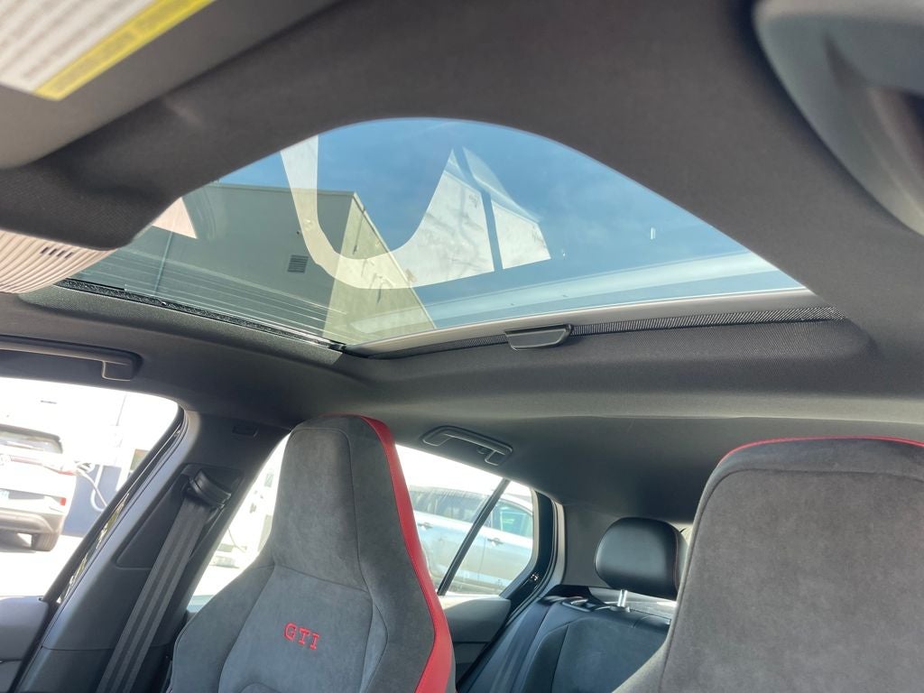 2026 Volkswagen Golf GTI 2.0T SE