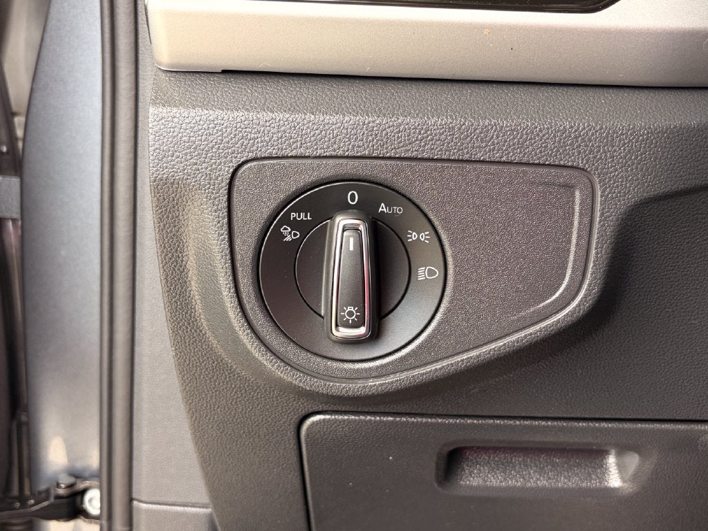 2023 Volkswagen Atlas 2.0T SE w/Technology