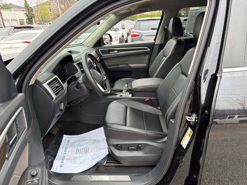 2023 Volkswagen Atlas 3.6L V6 SE w/Technology